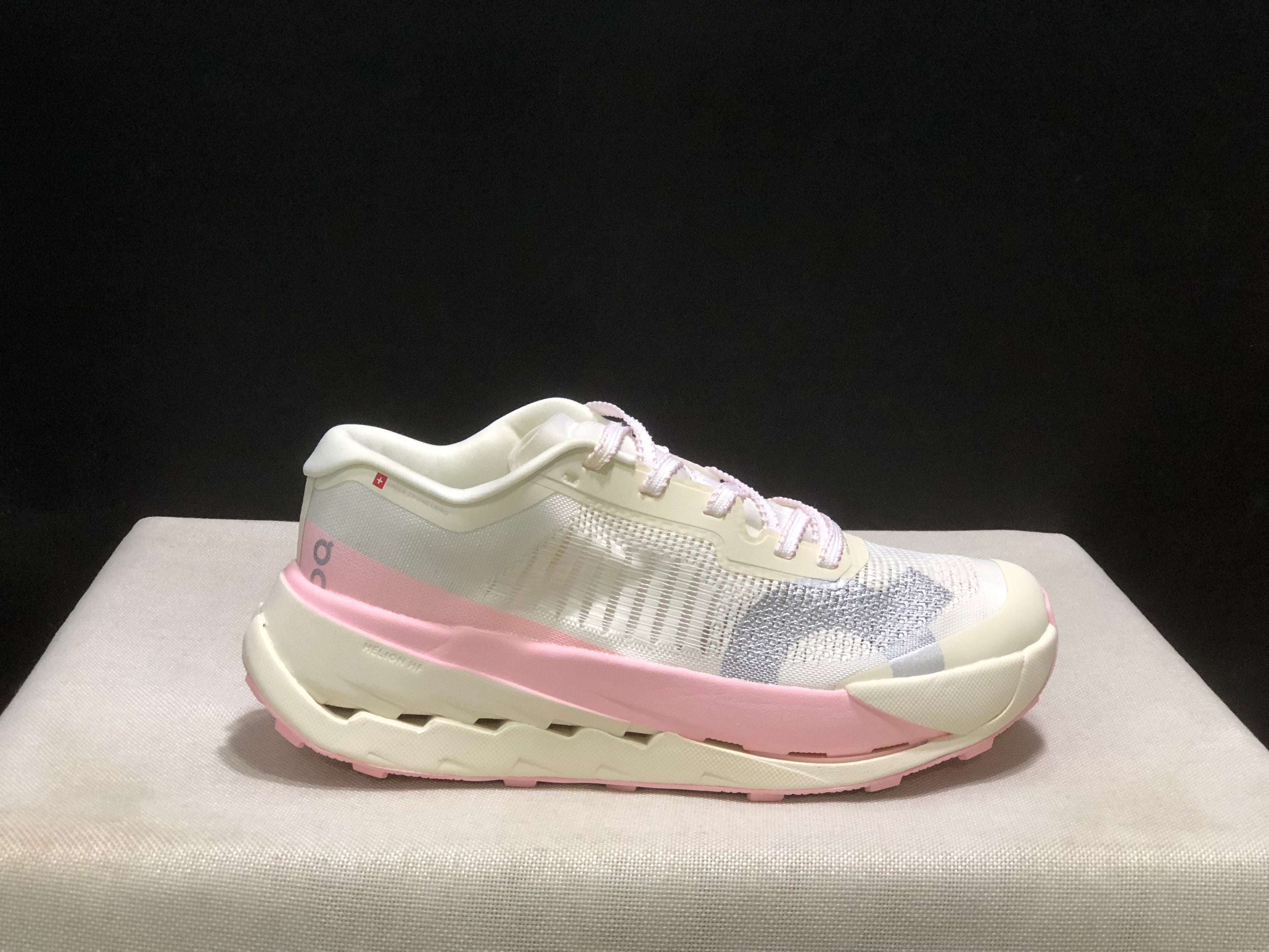 On Cloudultra pro pink