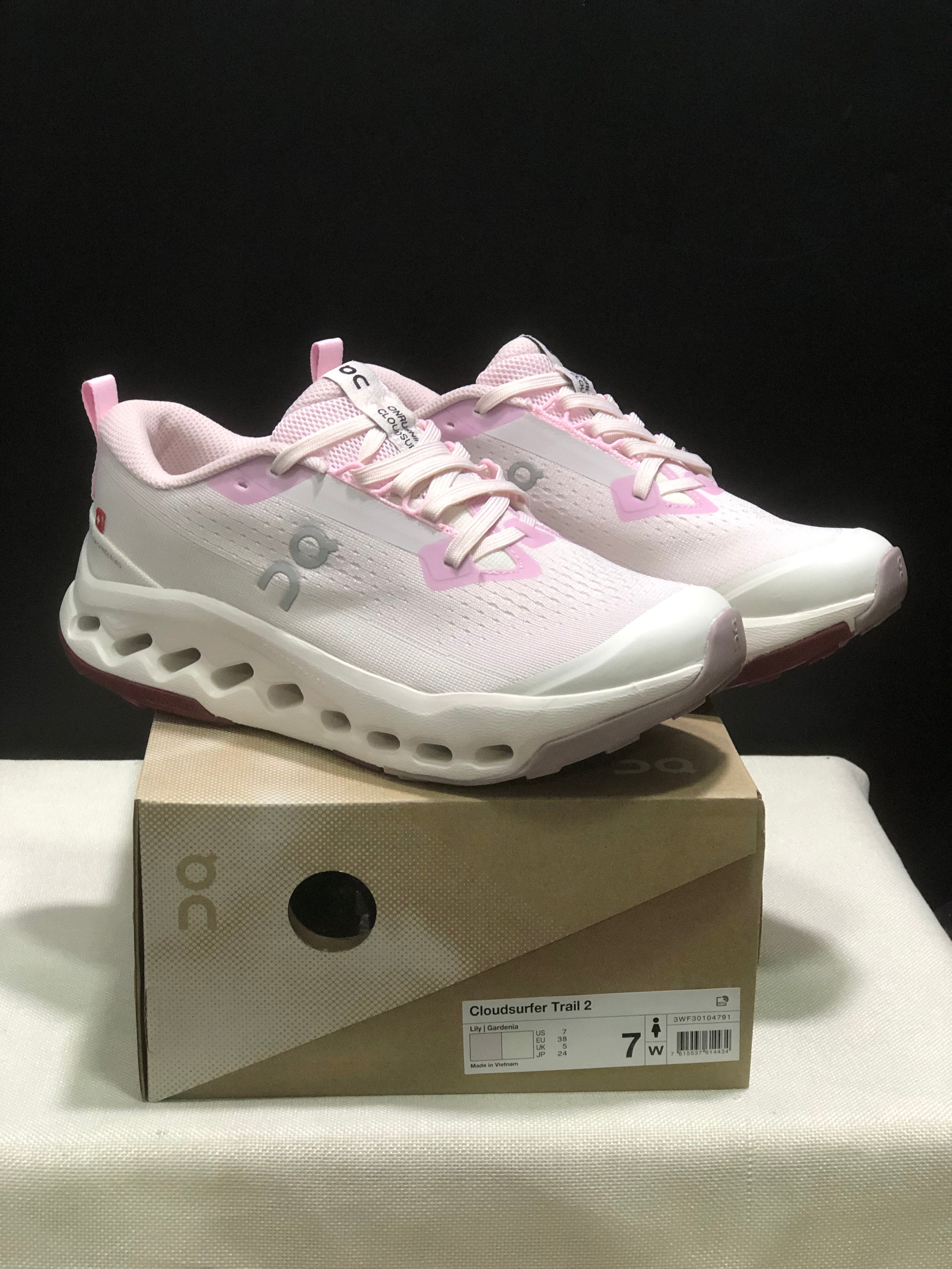 On cloudsurfer Trail Pink